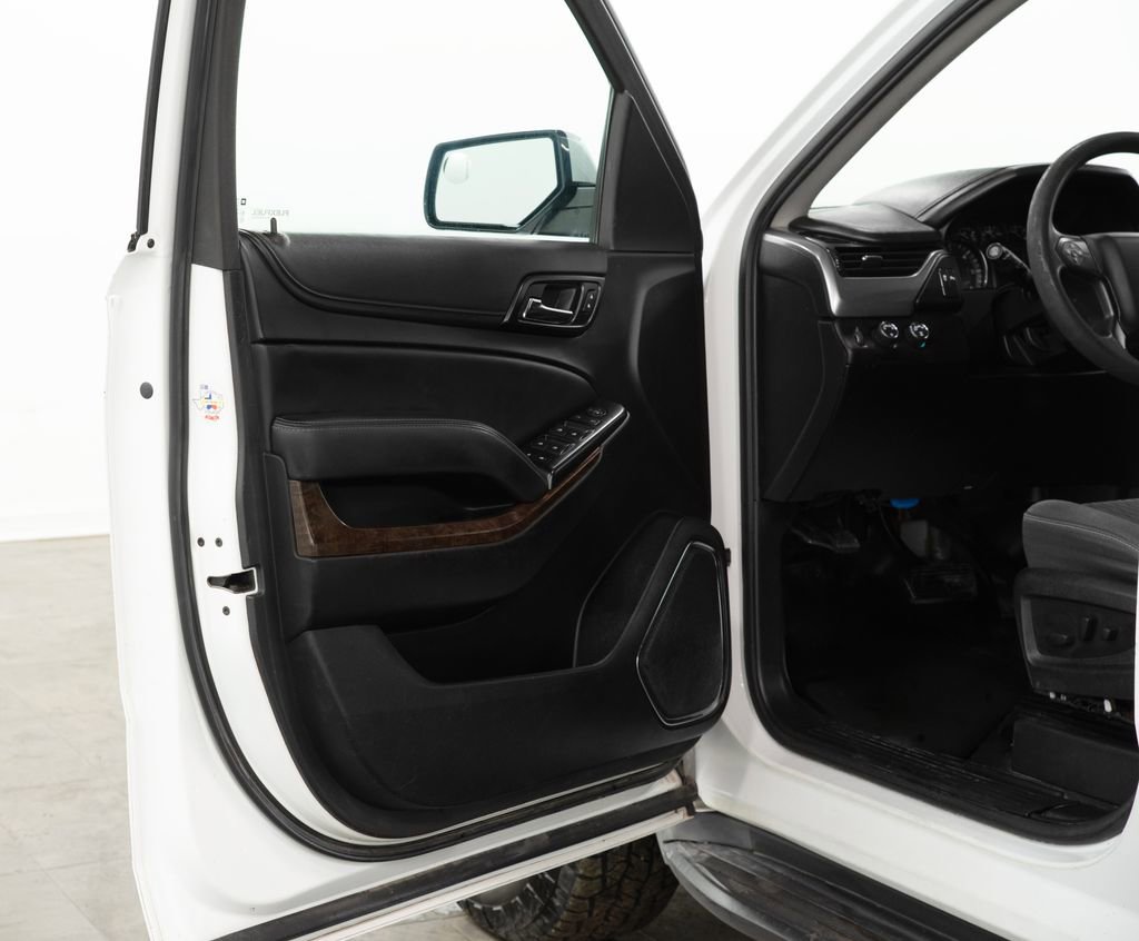 Used 2016 Chevrolet Tahoe 4WD image 6