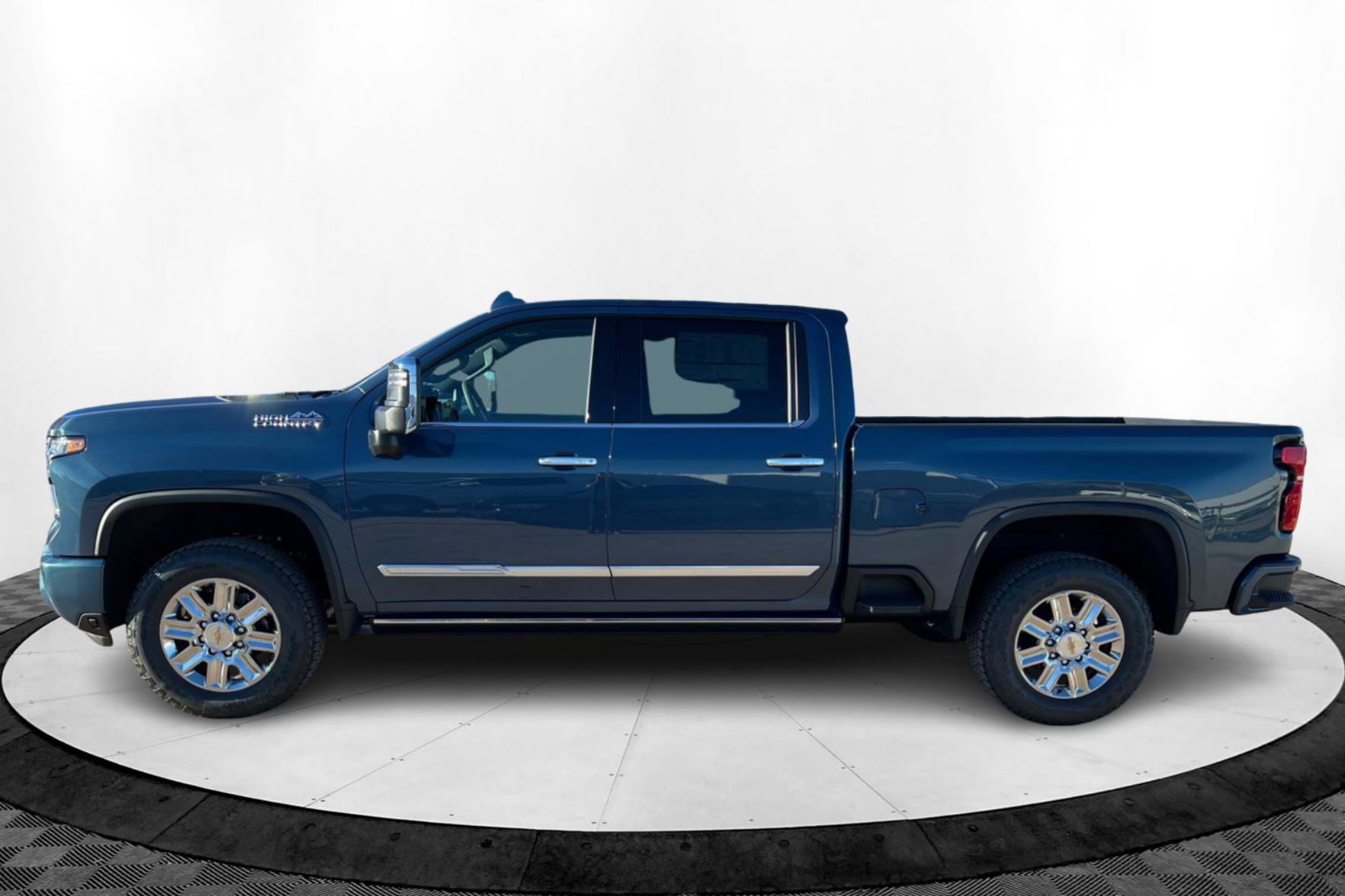 New 2026 Chevrolet Silverado 2500 High Country w/ Technology Package image 2
