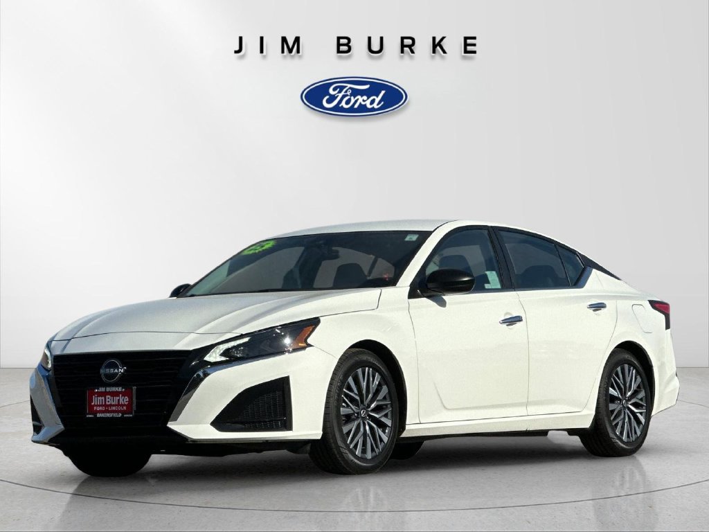 Used 2025 Nissan Altima 2.5 SV