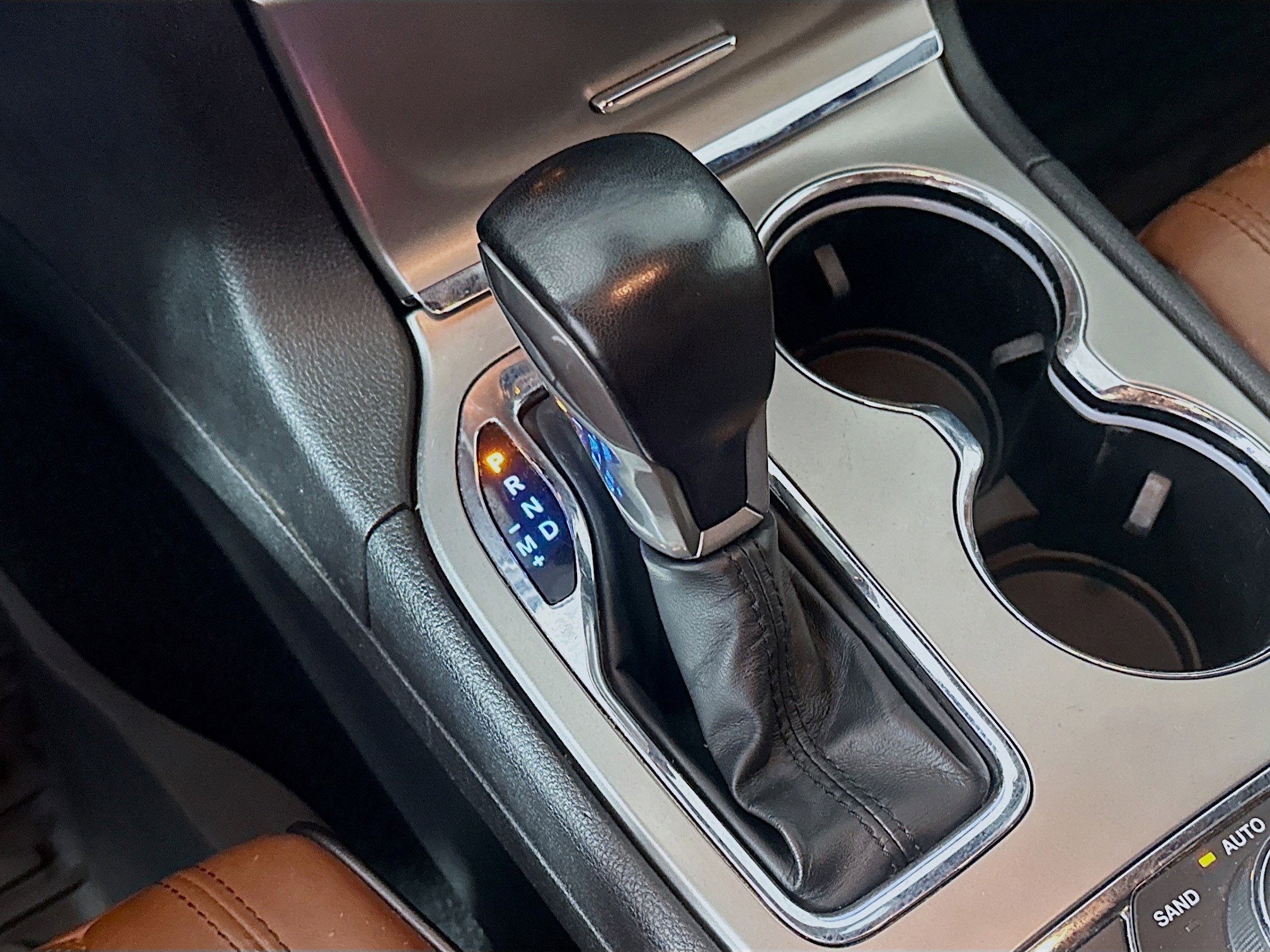 Used 2021 Jeep Grand Cherokee Overland AWD/4WD image 25