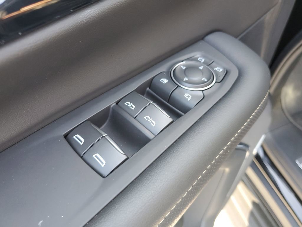 Used 2025 Chevrolet Tahoe Premier RWD image 22