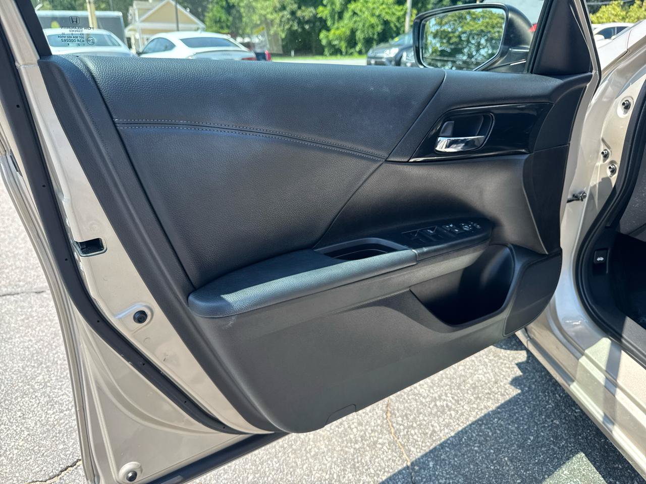 Used 2014 Honda Accord Sport image 18