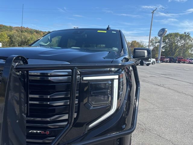 Used 2024 GMC Sierra 1500 AT4 w/ AT4 Preferred Package image 12