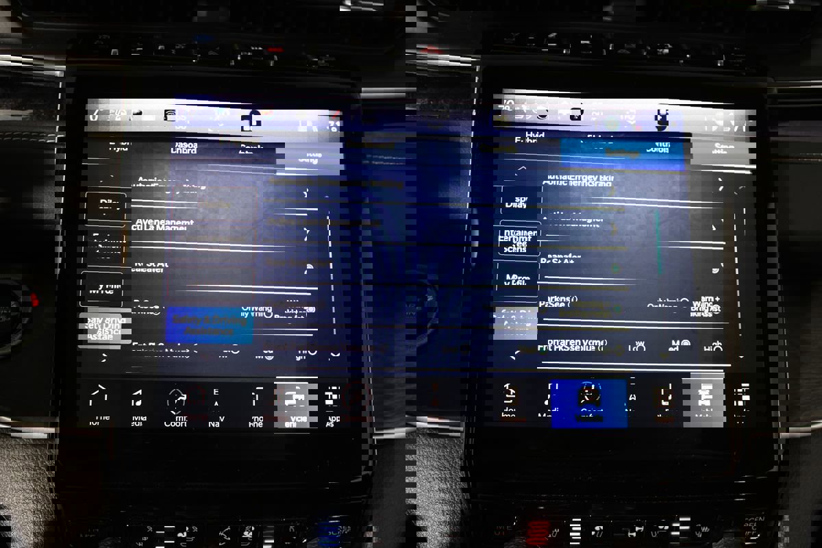 Used 2023 Jeep Grand Cherokee 30th Anniversary image 29