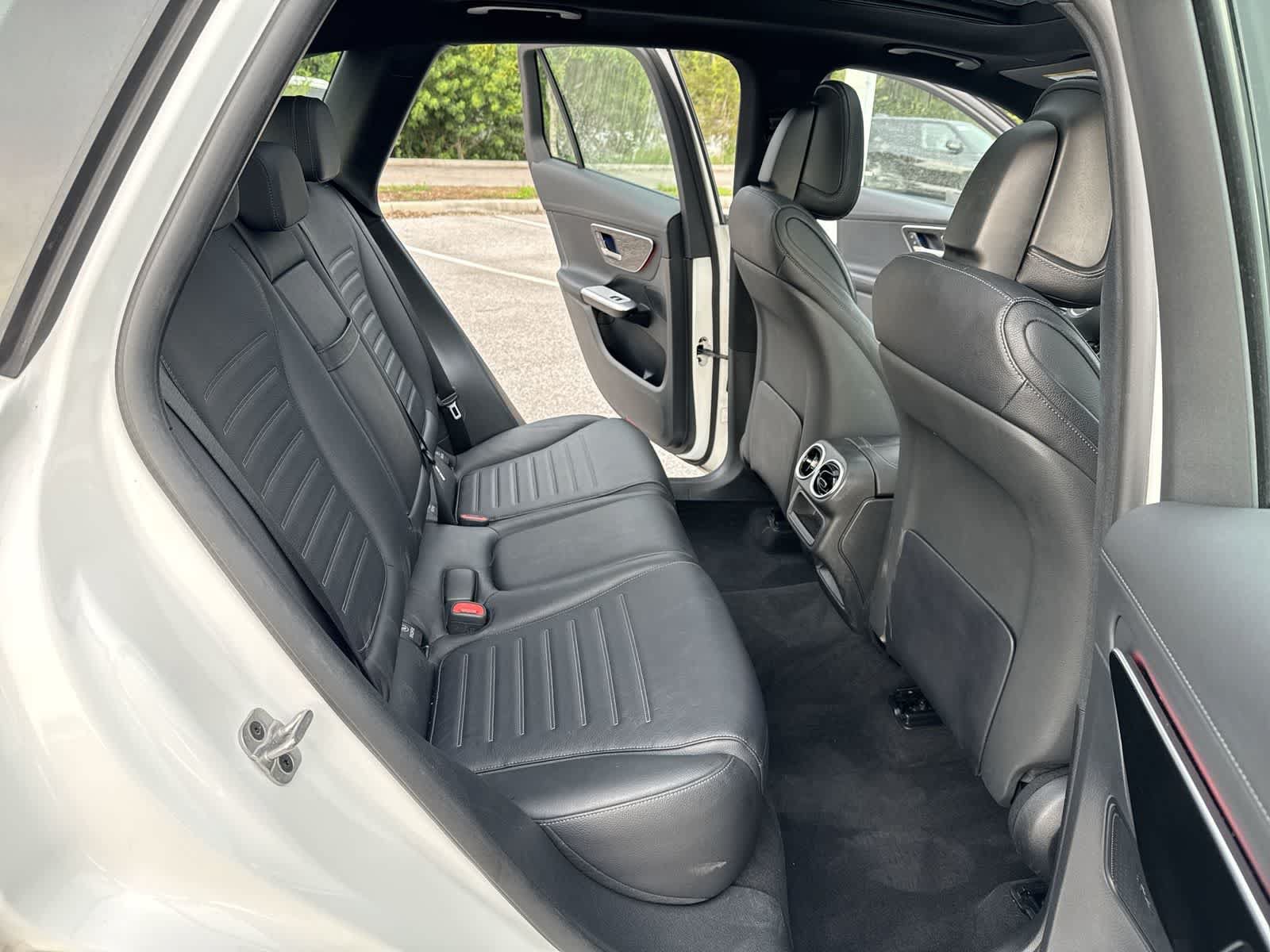 Used 2025 Mercedes-Benz GLC 43 AMG 4MATIC image 27