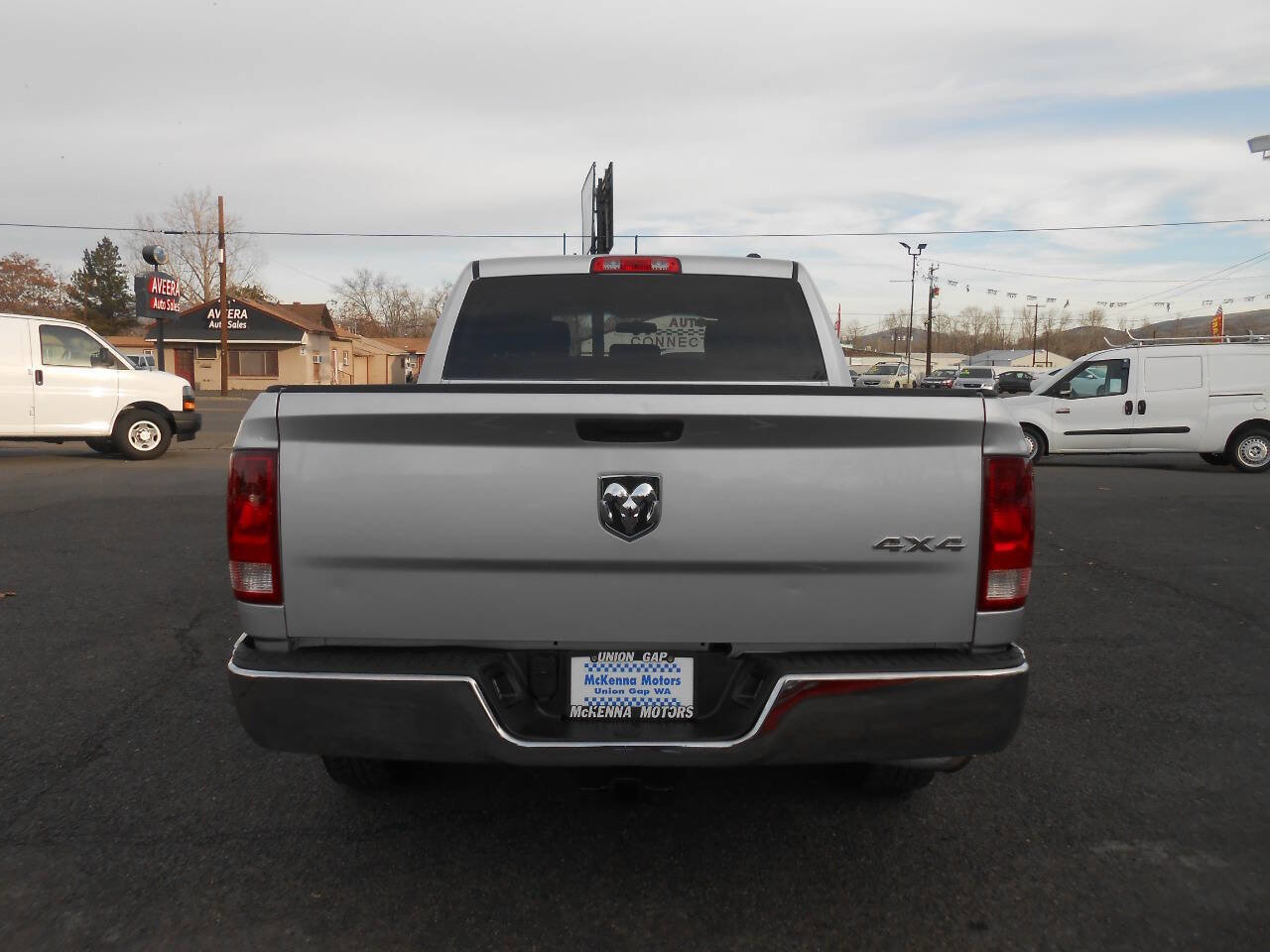 Used 2012 RAM 1500 ST w/ SXT Appearance Group image 8