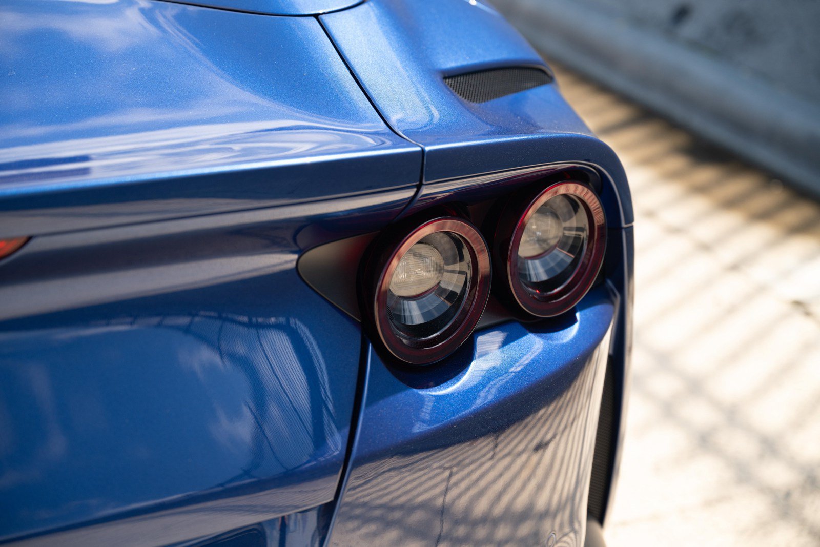 Used 2021 Ferrari 812 GTS RWD image 29