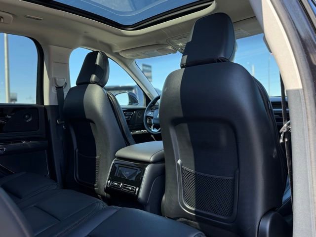 Used 2025 Lincoln Aviator Reserve w/ Illumination Package image 21