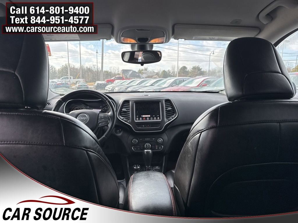 Used 2019 Jeep Cherokee Trailhawk image 16