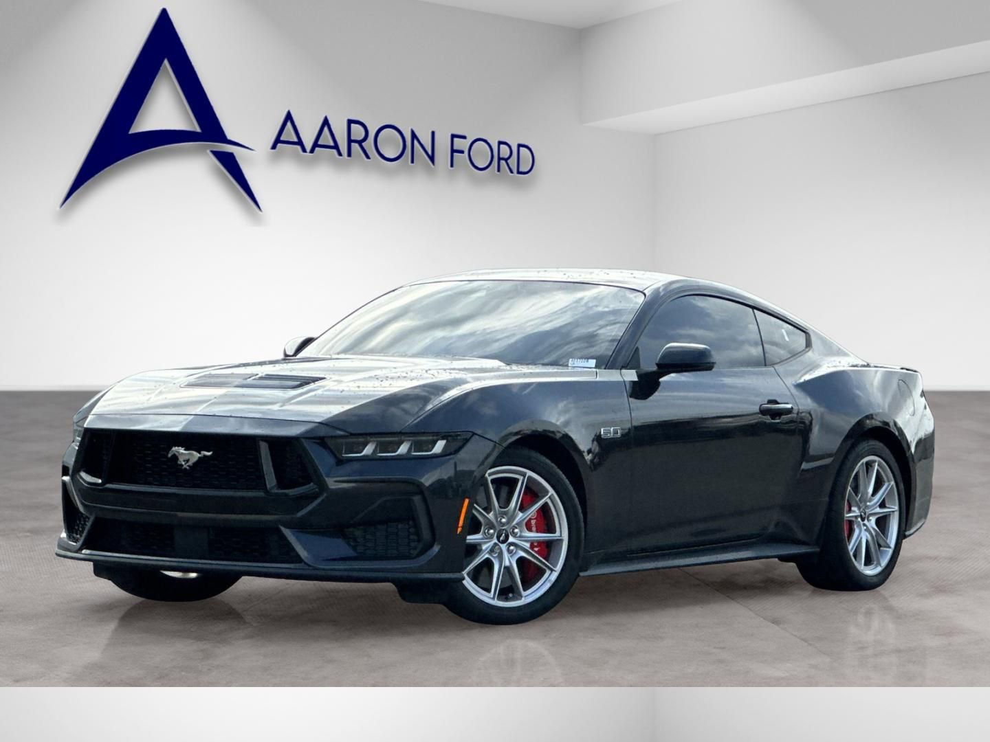 Used 2024 Ford Mustang GT Premium RWD image 2