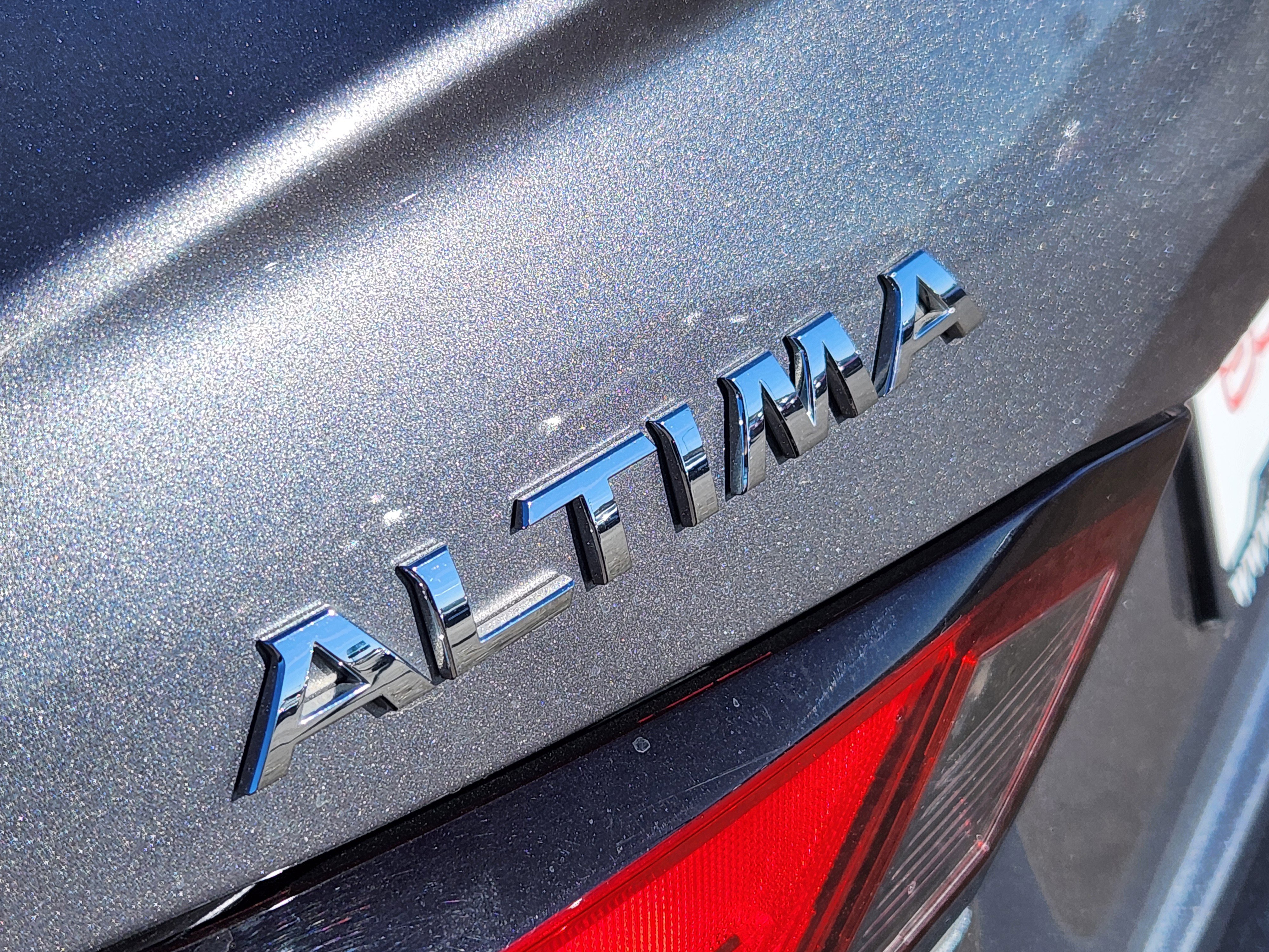 Used 2022 Nissan Altima 2.5 S image 11