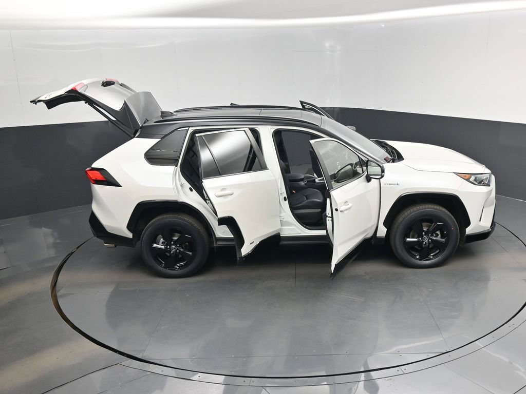 Used 2019 Toyota RAV4 XSE w/ XSE Weather Package image 18