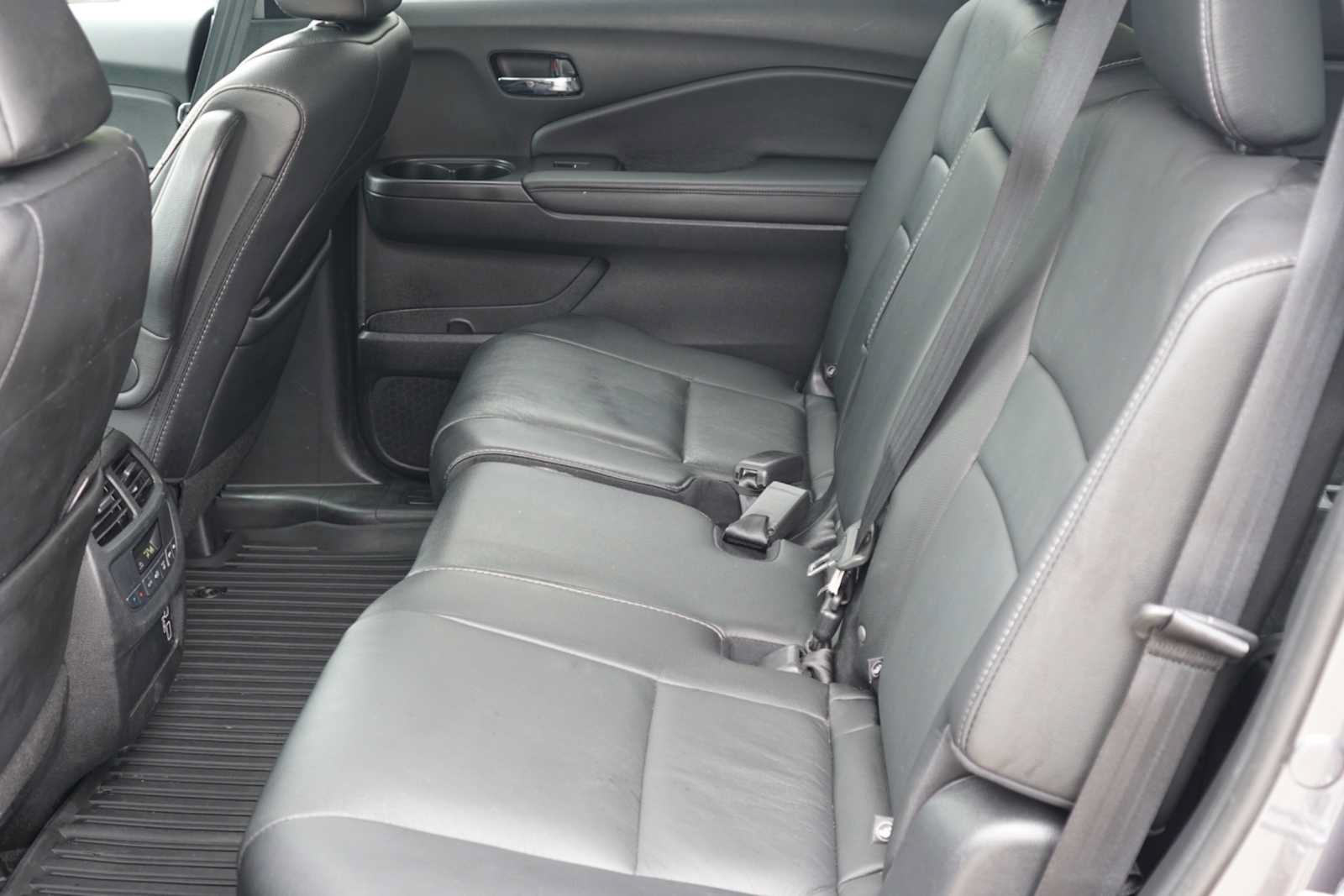 Used 2021 Honda Pilot Special Edition image 22