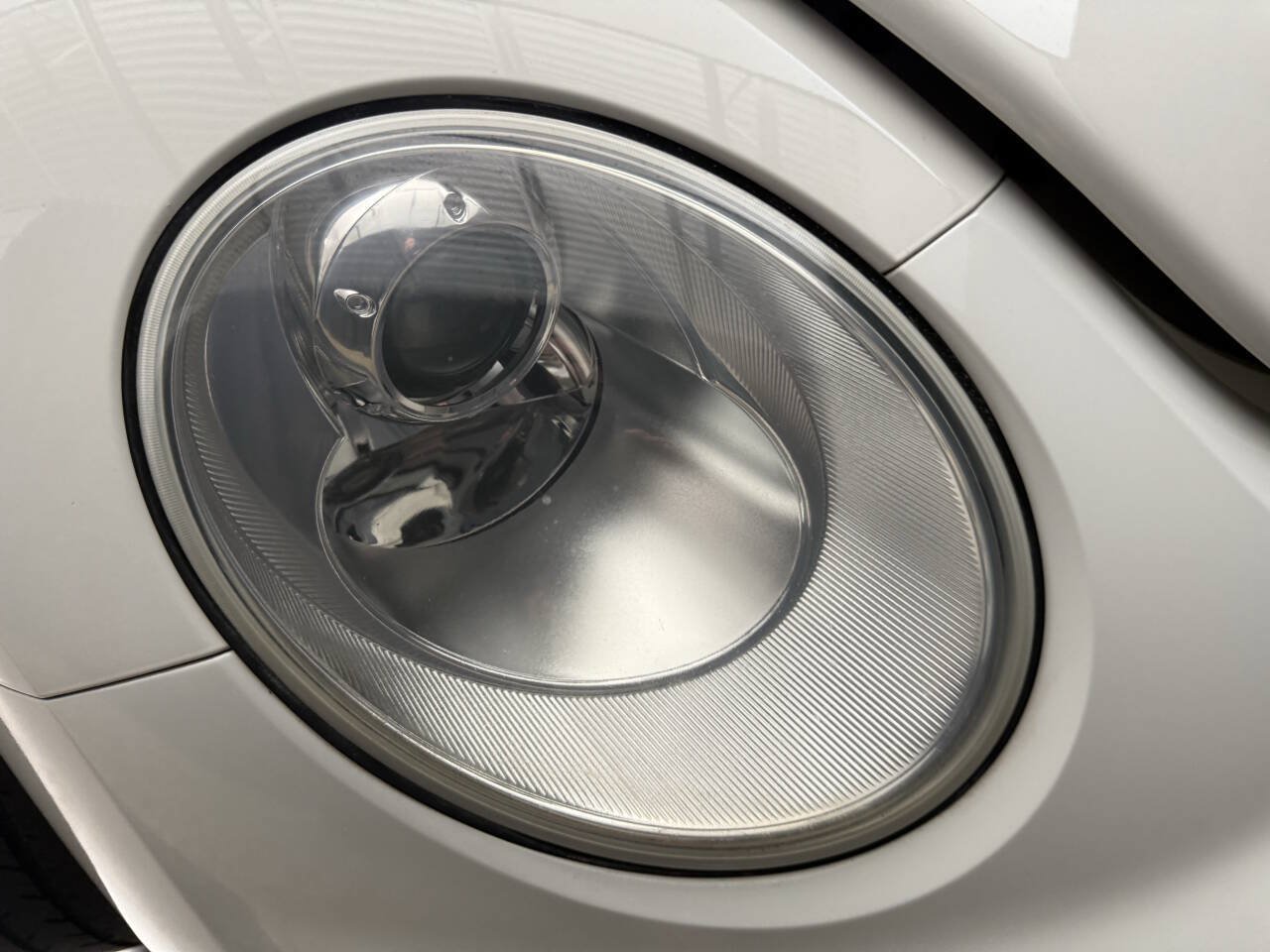 Used 2007 Volkswagen Beetle Triple White Edition FWD image 31