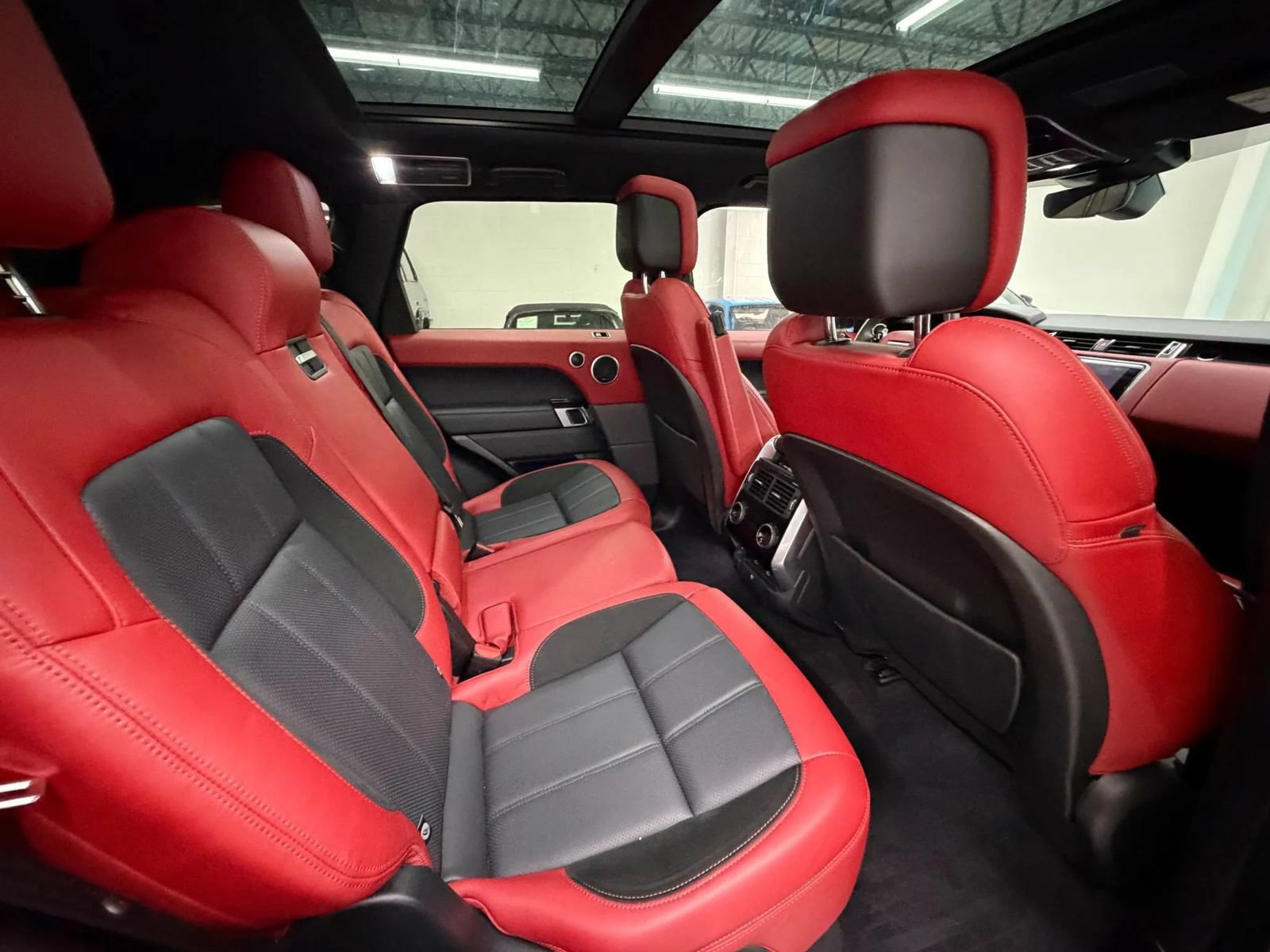 Used 2022 Land Rover Range Rover Sport HST AWD/4WD image 19