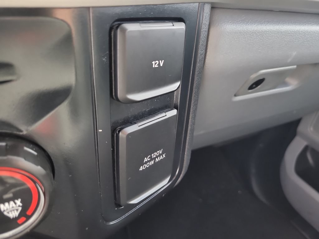 Used 2025 Ford F250 XLT AWD/4WD image 27