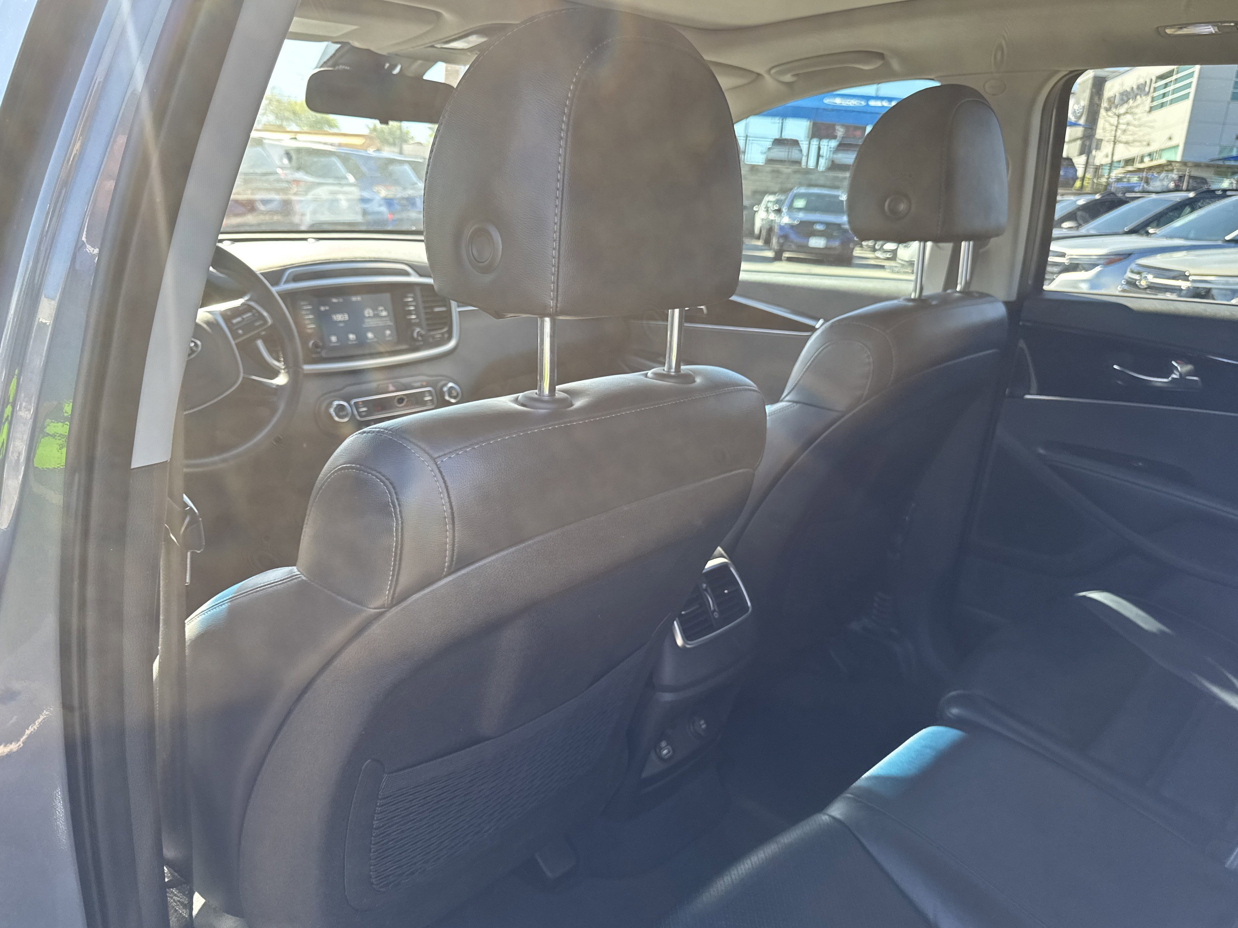 Used 2020 Kia Sorento EX image 27