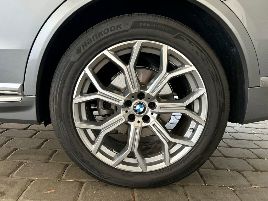 Used 2025 BMW X7 xDrive40i image 54