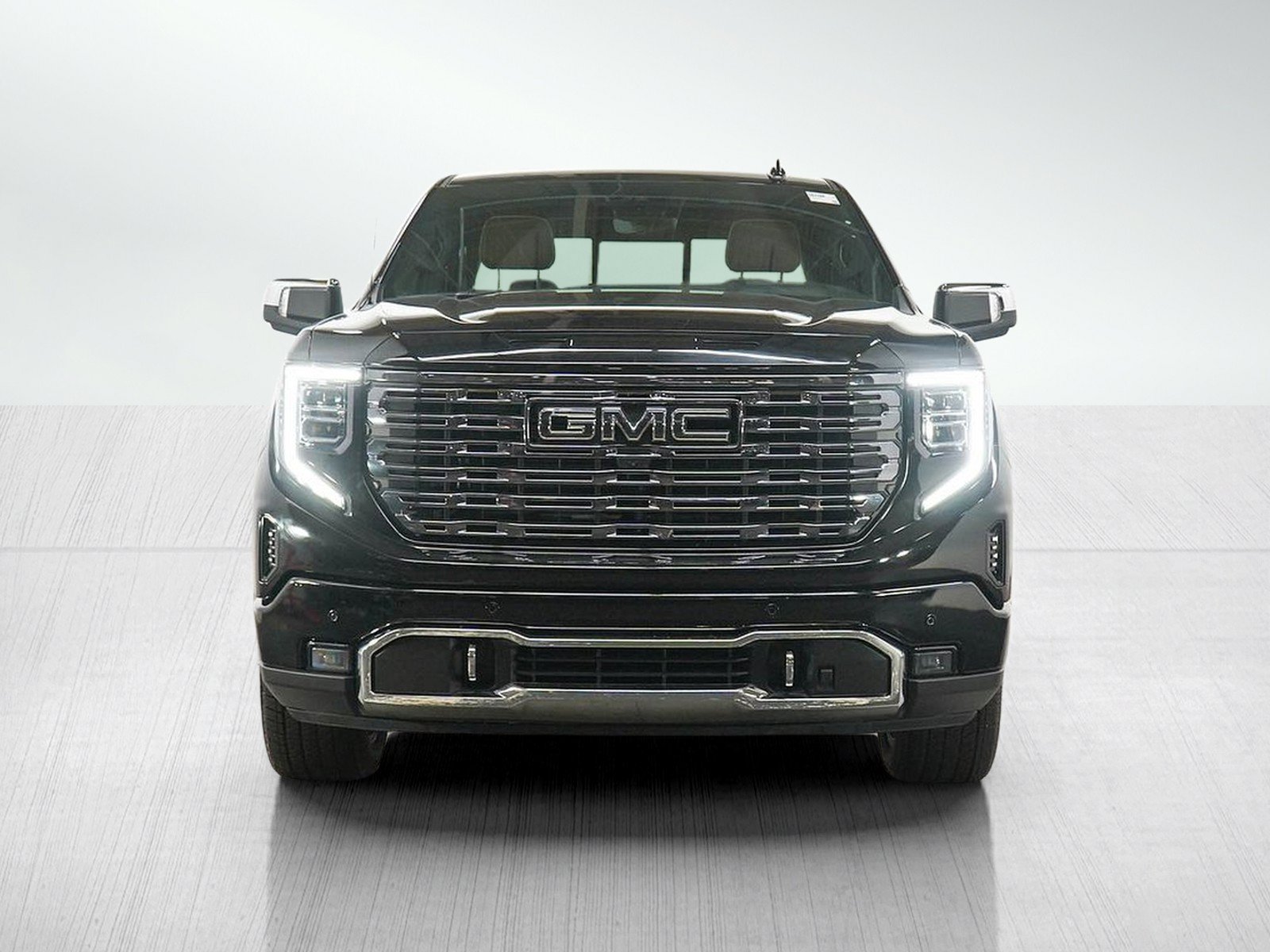 Used 2025 GMC Sierra 1500 Denali Ultimate AWD/4WD image 8