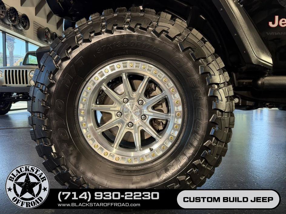 Used 2025 Jeep Wrangler Unlimited Rubicon AWD/4WD image 24