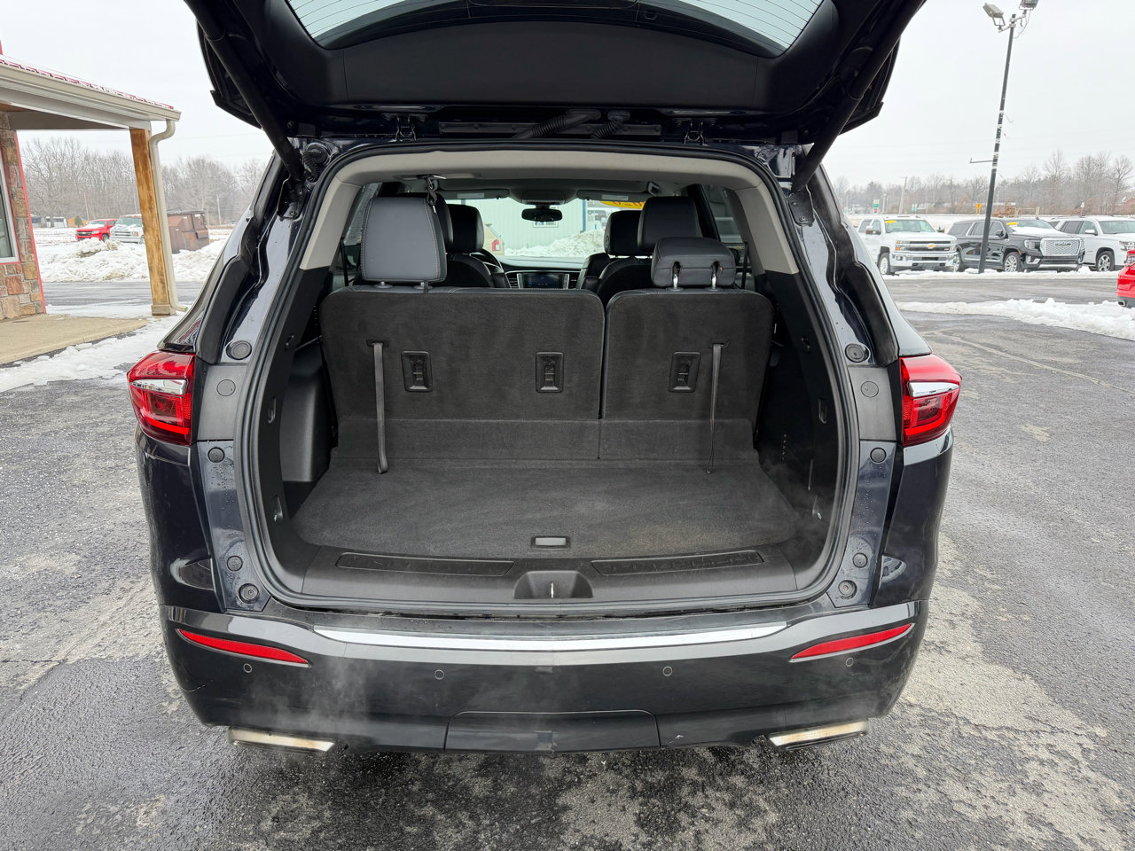 Used 2020 Buick Enclave Essence image 6