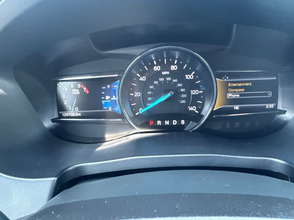 Used 2017 Ford Explorer XLT w/ Equipment Group 202A AWD/4WD image 26