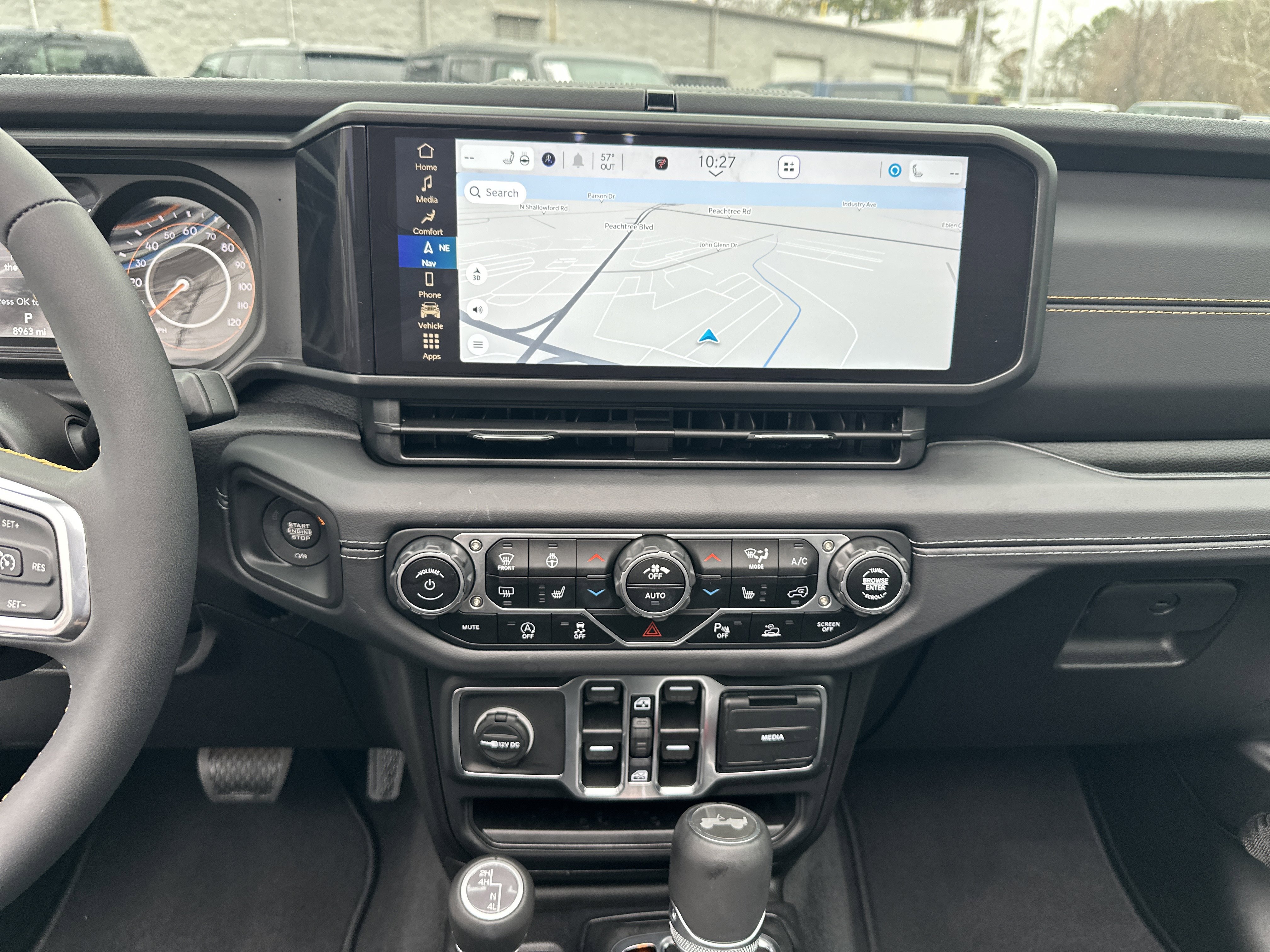 Used 2025 Jeep Wrangler Sahara w/ Safety Group image 30