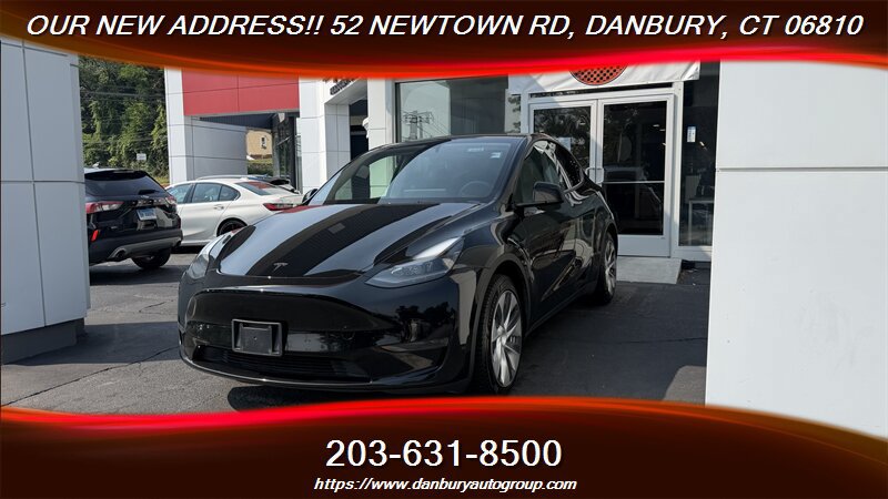 Used 2024 Tesla Model Y 2WD image 1