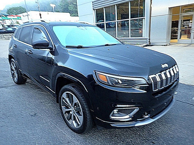 Used 2019 Jeep Cherokee Overland w/ Technology Group image 11