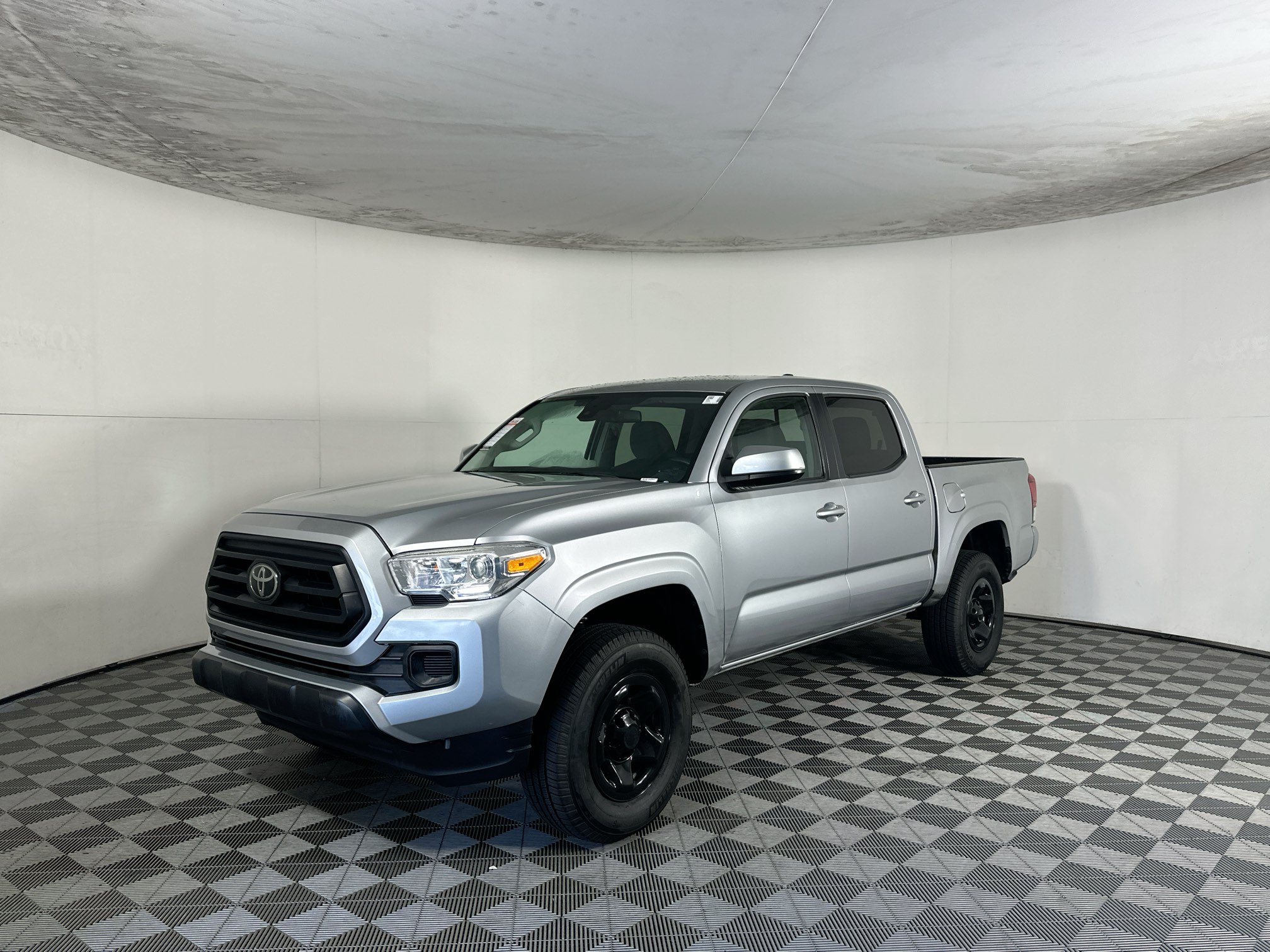 Used 2022 Toyota Tacoma SR w/ SR Convenience Package RWD image 7