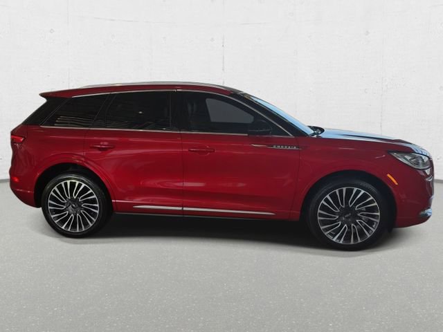 Used 2022 Lincoln Corsair Reserve w/ Equipment Group 201A AWD/4WD image 4