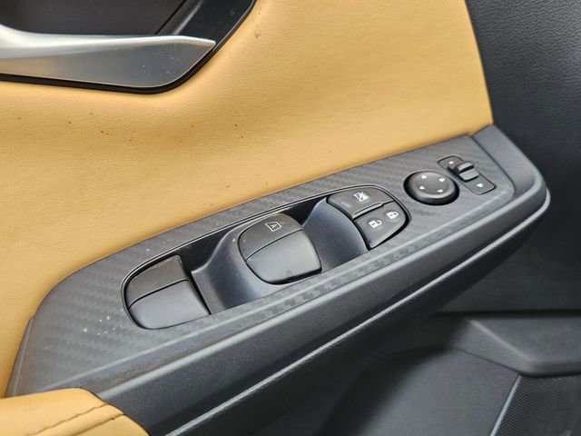 Used 2025 Nissan Sentra SV w/ SV Premium Package image 24