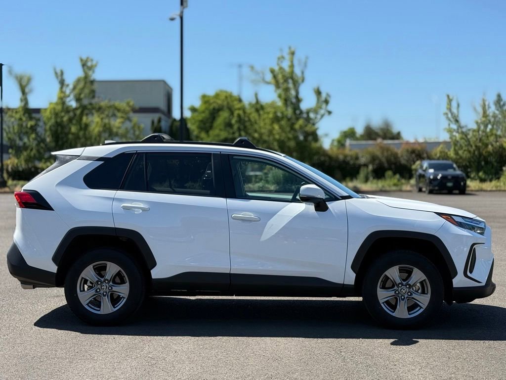 Used 2024 Toyota RAV4 XLE w/ Convenience Package AWD/4WD image 6