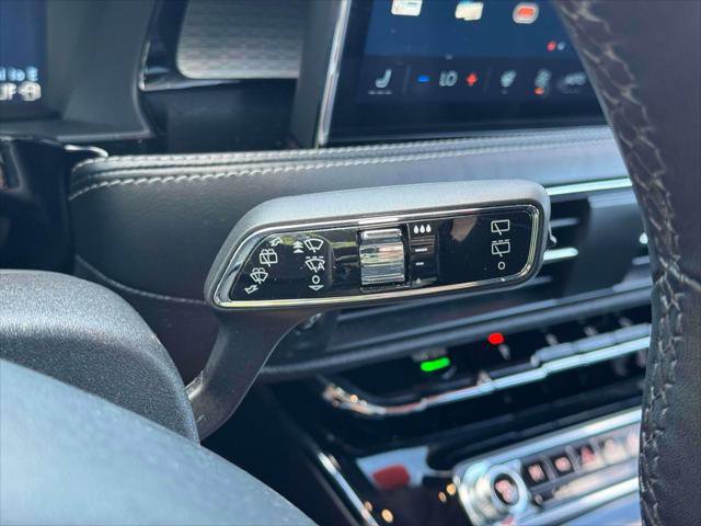 Used 2023 Lincoln Corsair AWD w/ Equipment Group 101A image 26