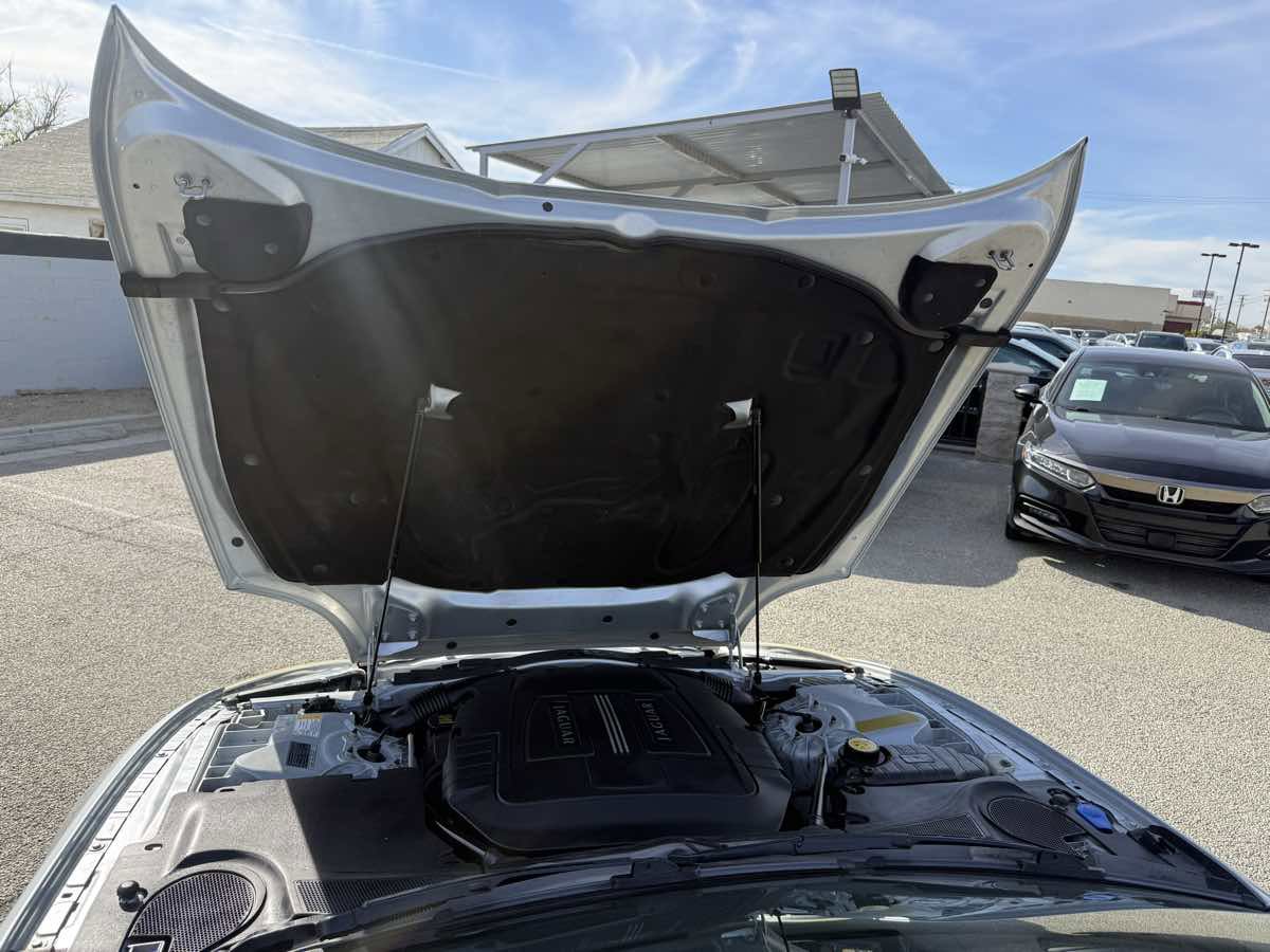 Used 2011 Jaguar XK image 29