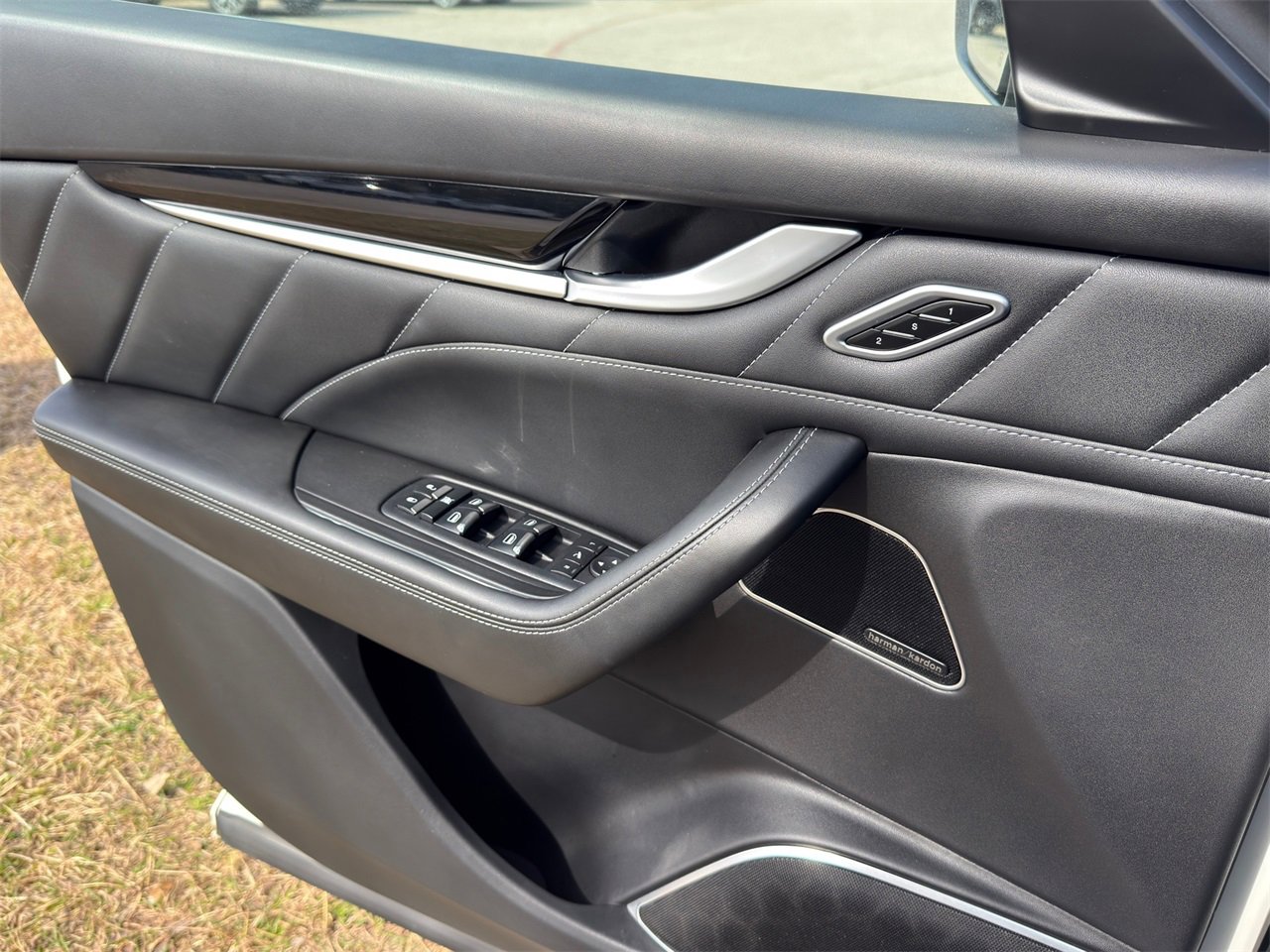 Certified 2023 Maserati Levante GT image 22