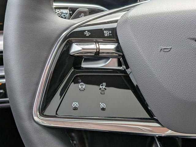 New 2026 Cadillac Lyriq Luxury RWD image 13