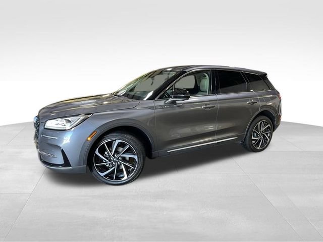 Certified 2025 Lincoln Corsair Reserve AWD/4WD image 3