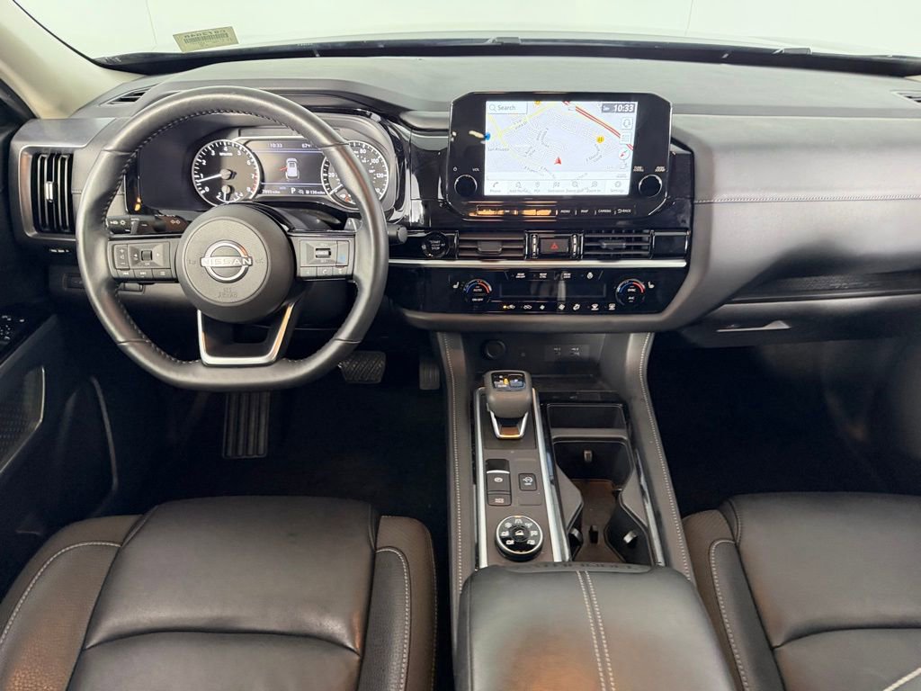 Used 2025 Nissan Pathfinder SL image 12