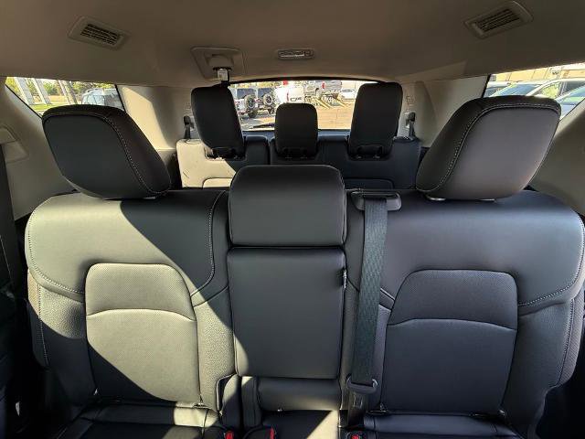 New 2026 Nissan Pathfinder SL image 10