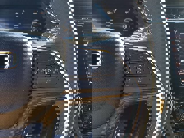 Certified 2025 Jeep Grand Cherokee L Laredo w/ Trailer Tow Package image 28