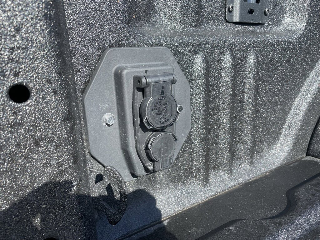 Used 2024 Ford F250 Lariat w/ Tremor Off-Road Package image 34