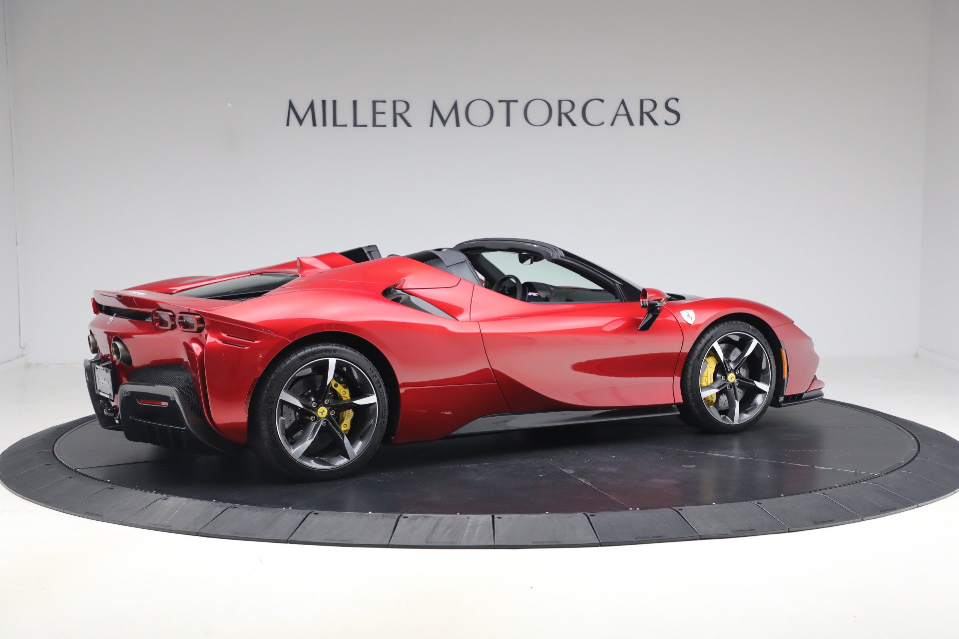 Certified 2024 Ferrari SF90 Spider AWD/4WD image 9