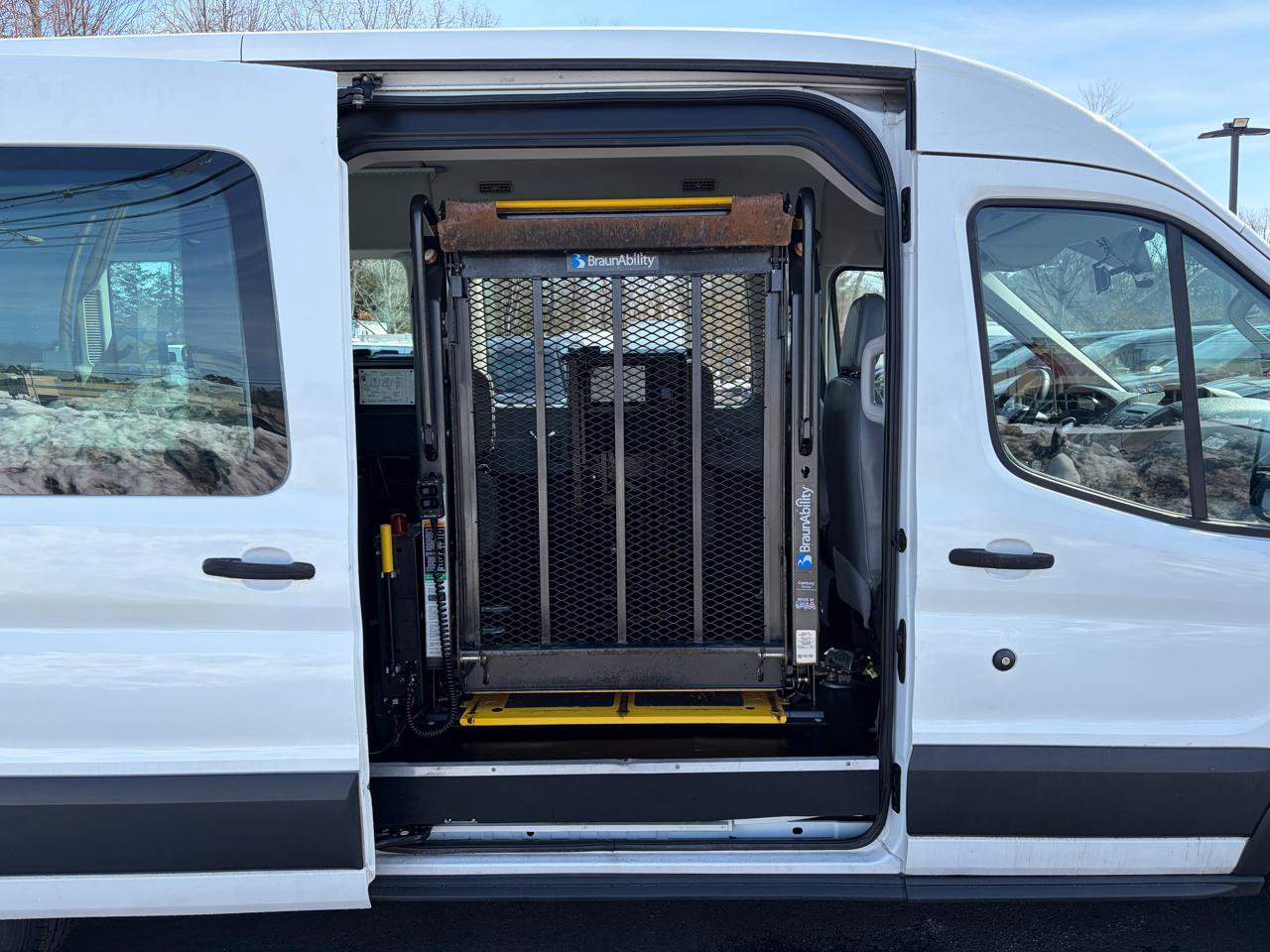 Used 2015 Ford Transit 350 XL RWD image 14