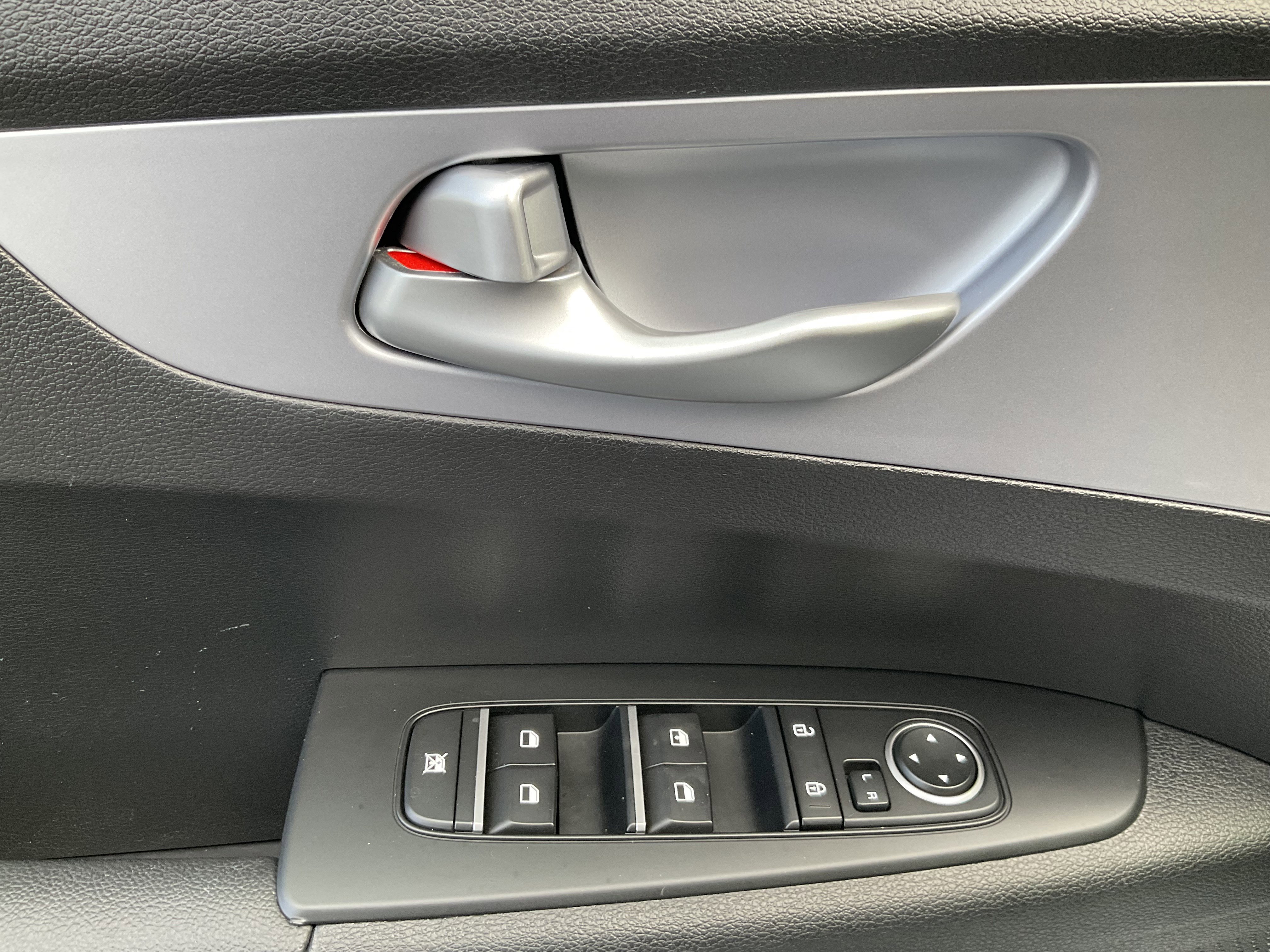 Used 2024 Kia Forte LXS FWD image 24