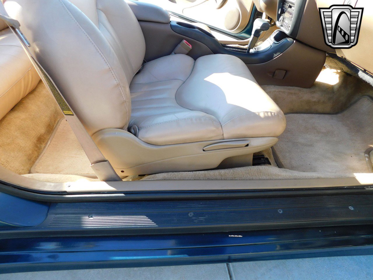 Used 1995 Oldsmobile Cutlass Supreme Convertible image 12