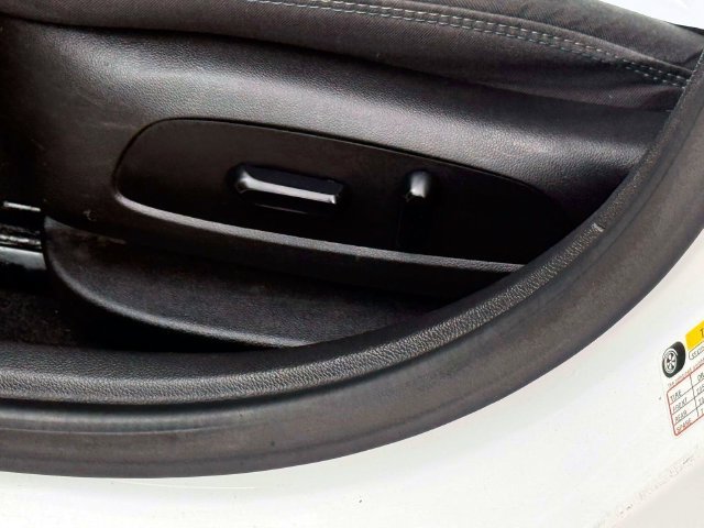 Used 2017 Chevrolet Cruze LT w/ Convenience Package FWD image 17