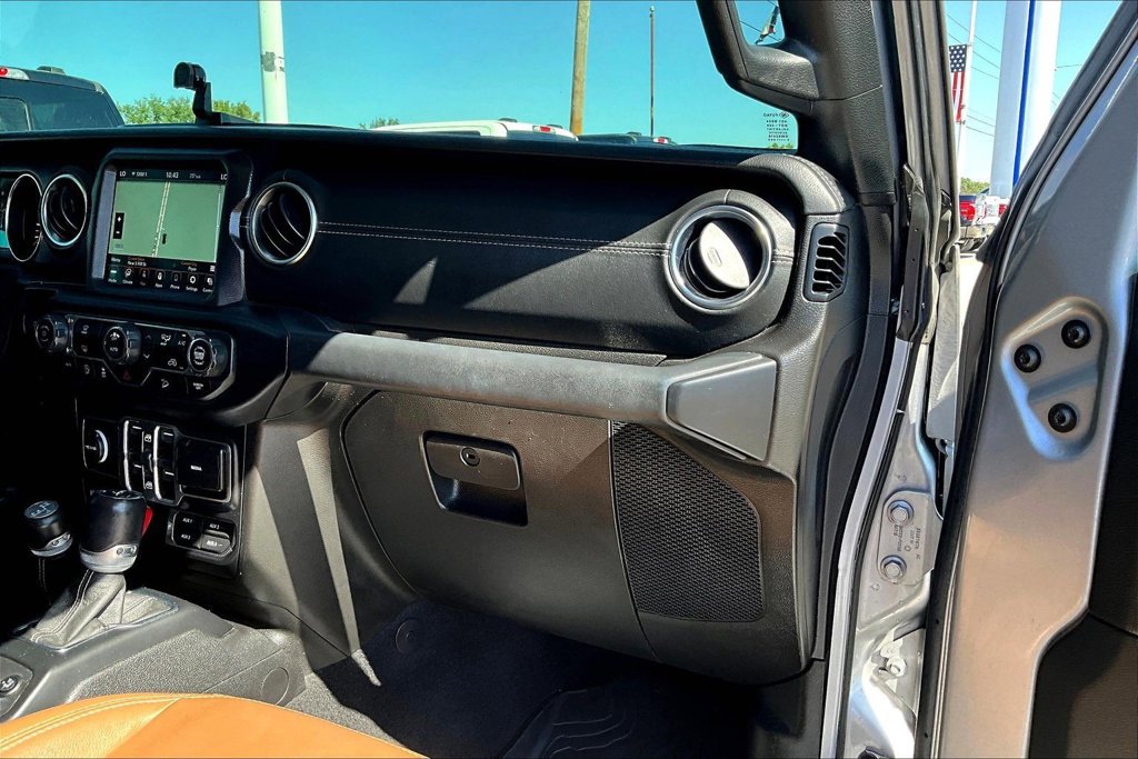 Used 2020 Jeep Wrangler Unlimited Sahara AWD/4WD image 16