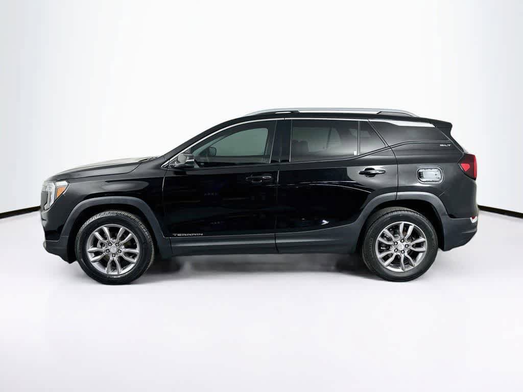 Used 2022 GMC Terrain SLT AWD/4WD image 3
