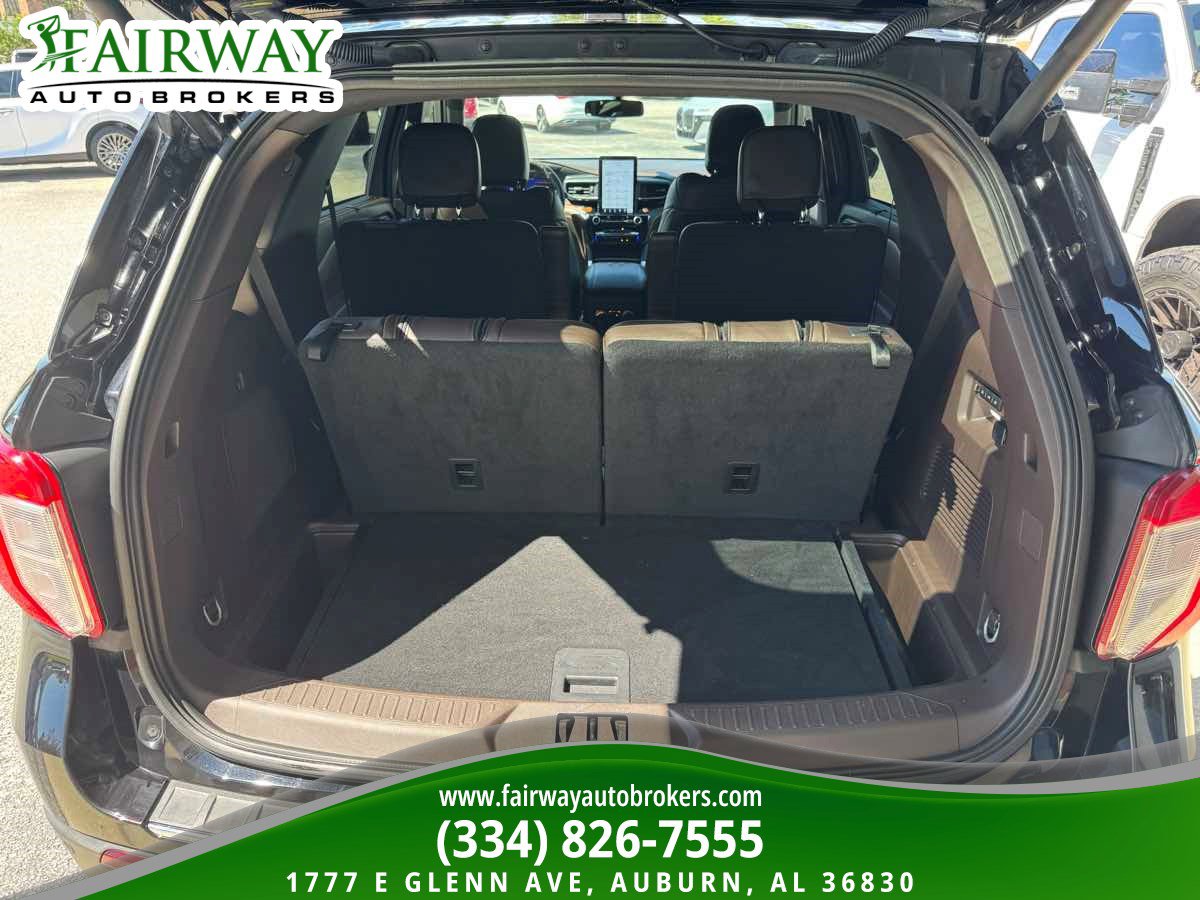 Used 2023 Ford Explorer King Ranch w/ Technology Package AWD/4WD image 29